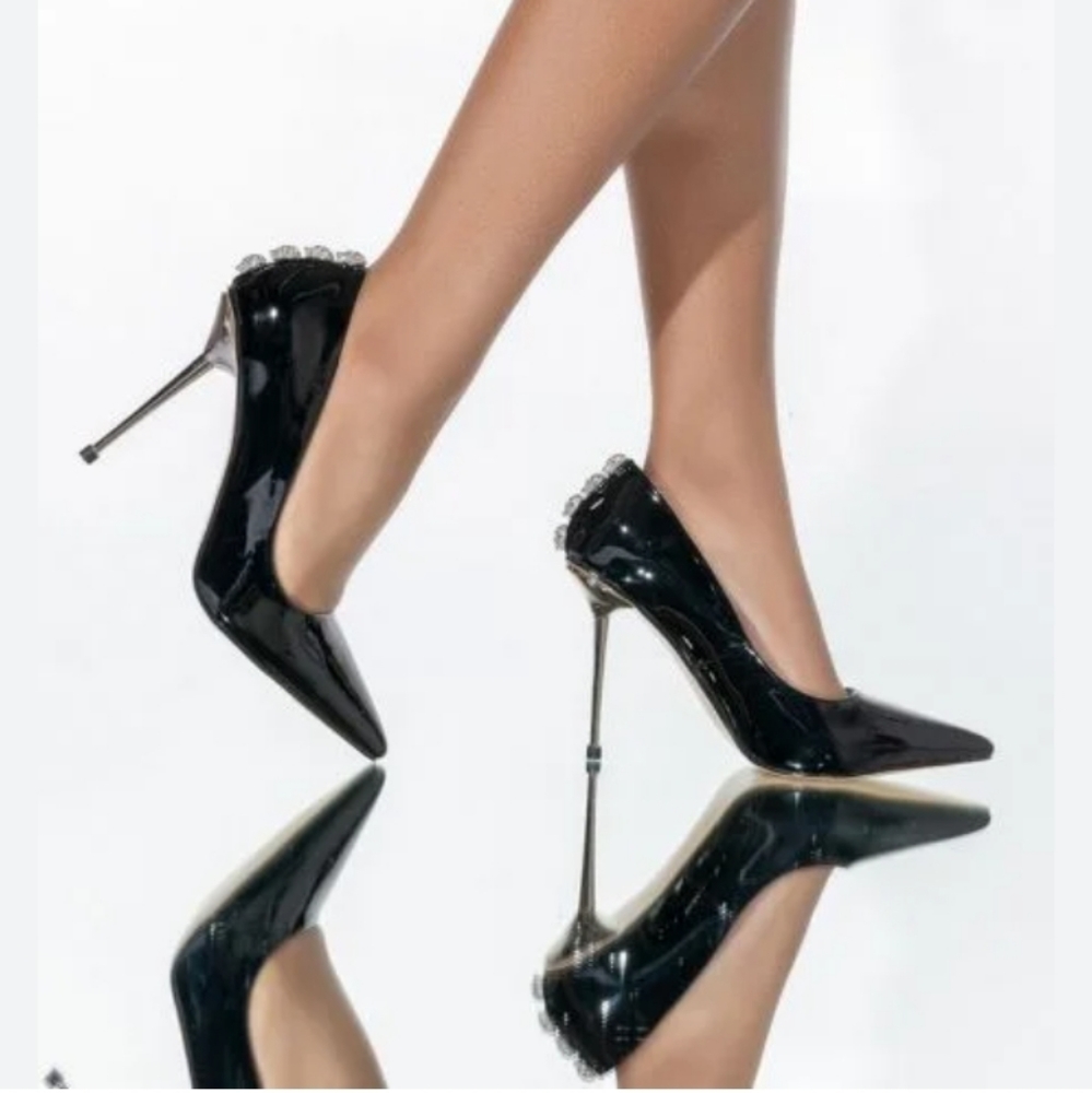 Azalea Skull In My Closet Stiletto Pump